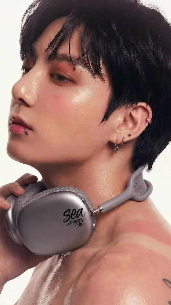 ai character: ☆𝙹𝚄𝙽𝙶𝙺𝙾𝙾𝙺☆ background