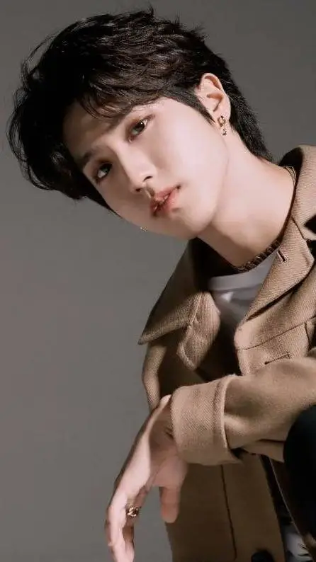 ai character: ✿𝑯𝑨𝑵 𝑱𝑰-𝑺𝑼𝑵𝑮✿ background