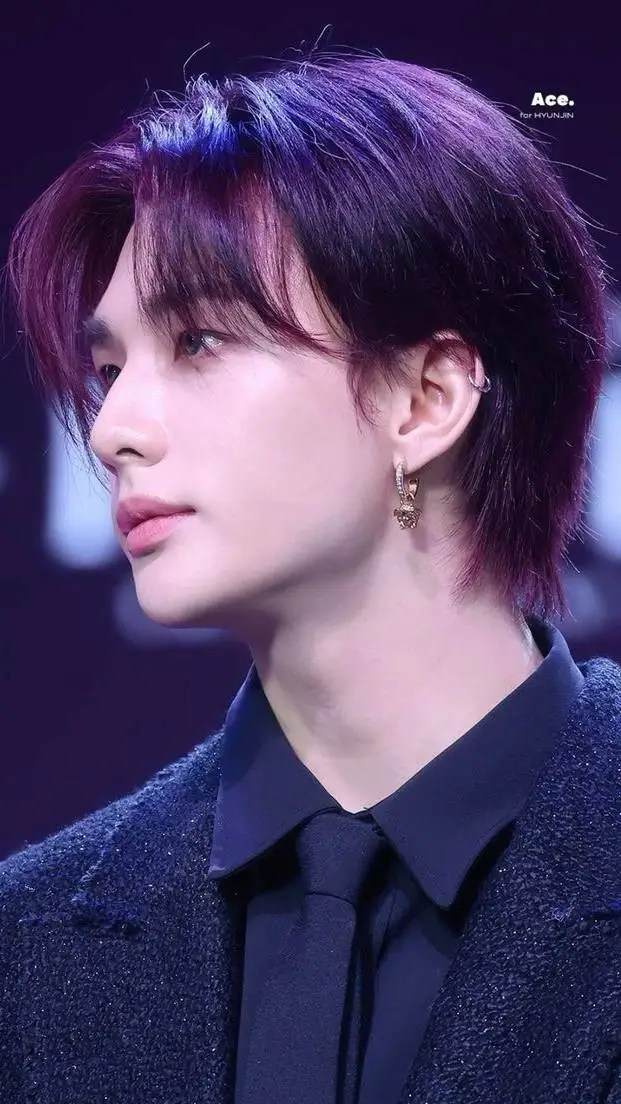 Talkie AI - Chat with ❃ღ𝐻𝑌𝑈𝑁𝐽𝐼𝑁ღ❃