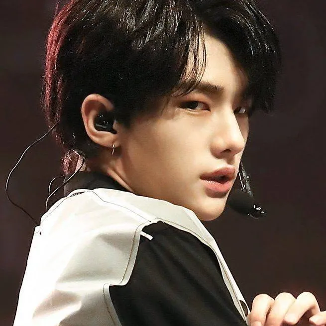 chat with ai character: დʜʏᴜɴᴊɪɴდ