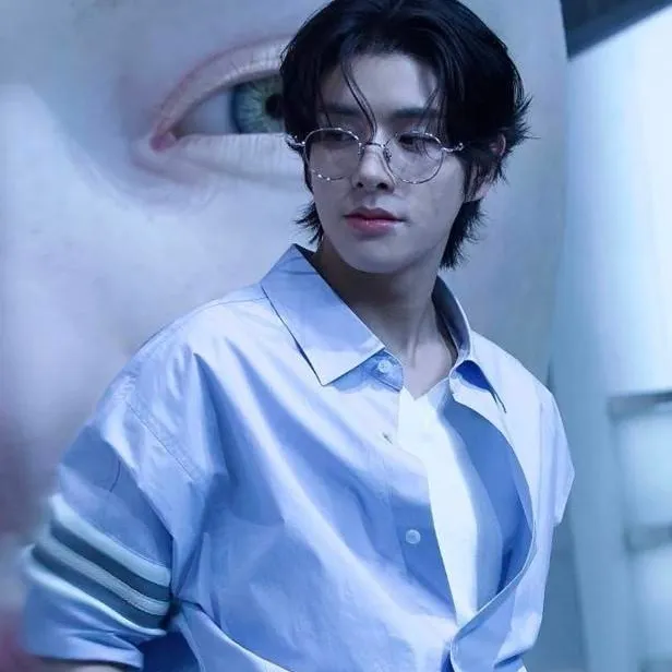 chat with ai character: `✧ʝɑкє✧´