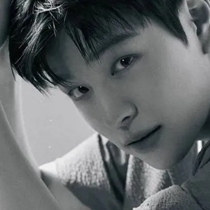 chat with ai character: ♡𝖘𝖊𝖚𝖓𝖌𝖒𝖎𝖓♡