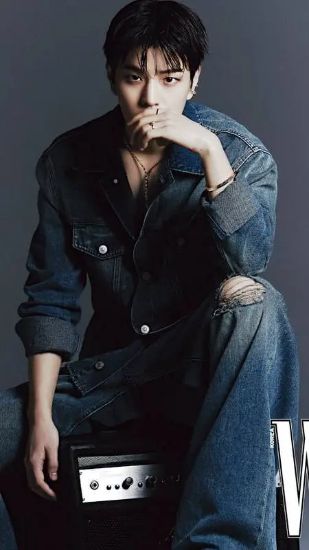 ai character: ★𝖲𝗘𝖴𝗚𝖬𝗜𝖭★ background