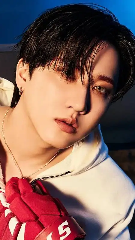 ai character: 🏀₵𝗛𝗔₦𝗕𝗜𝗡₲🏀 background