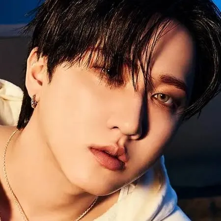 chat with ai character: 🏀₵𝗛𝗔₦𝗕𝗜𝗡₲🏀