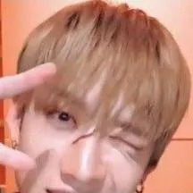 chat with ai character: Bang Chan and you
