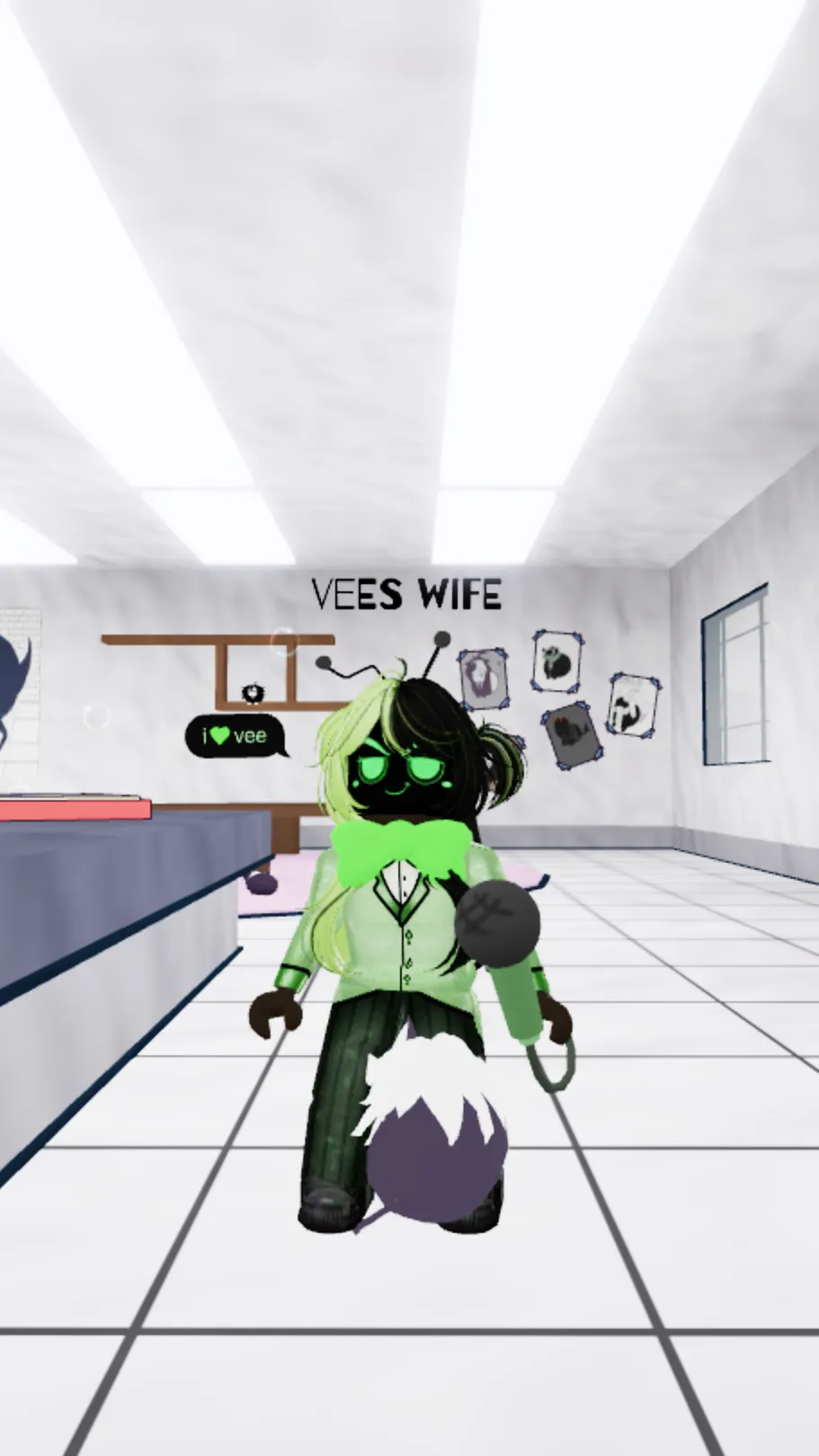 ai character: Saverr background