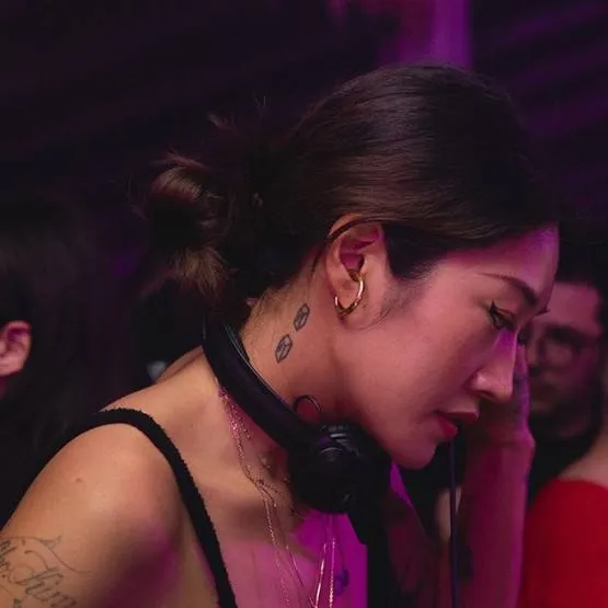chat with ai character: Peggy Gou