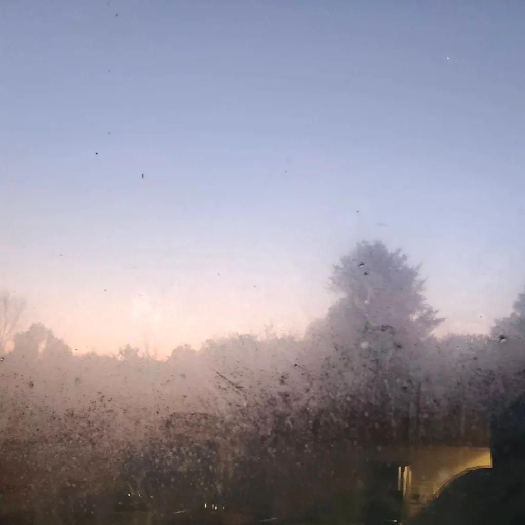 chat with ai character: ~•☆JJ☆•~