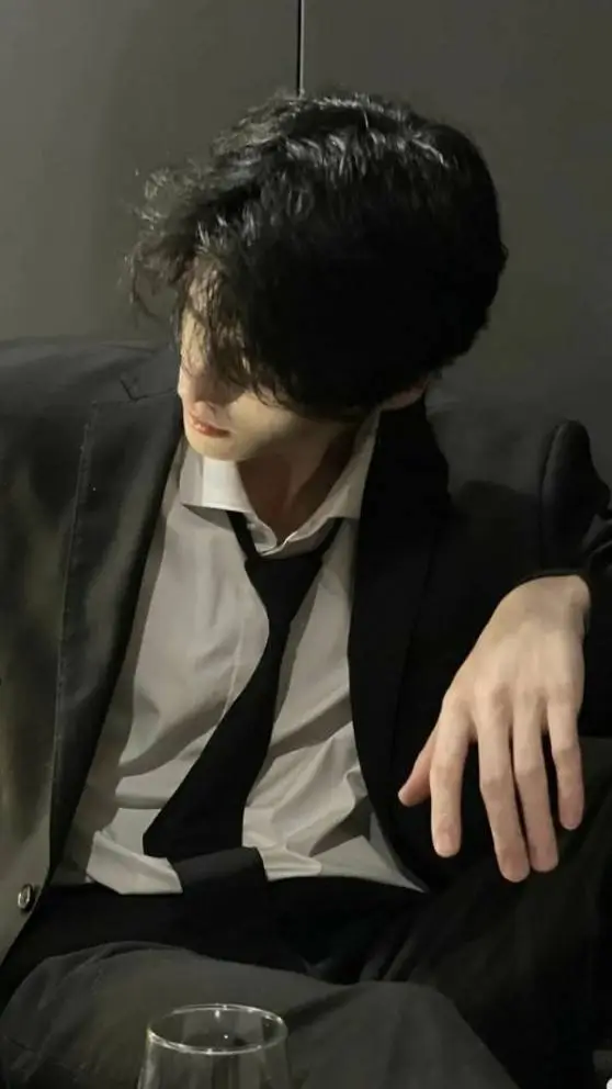 ai character: Mr. Unknown person background