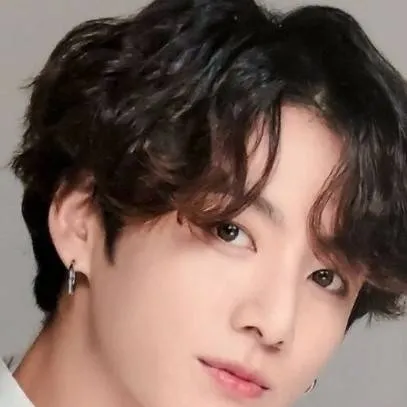 chat with ai character: Jungkook 