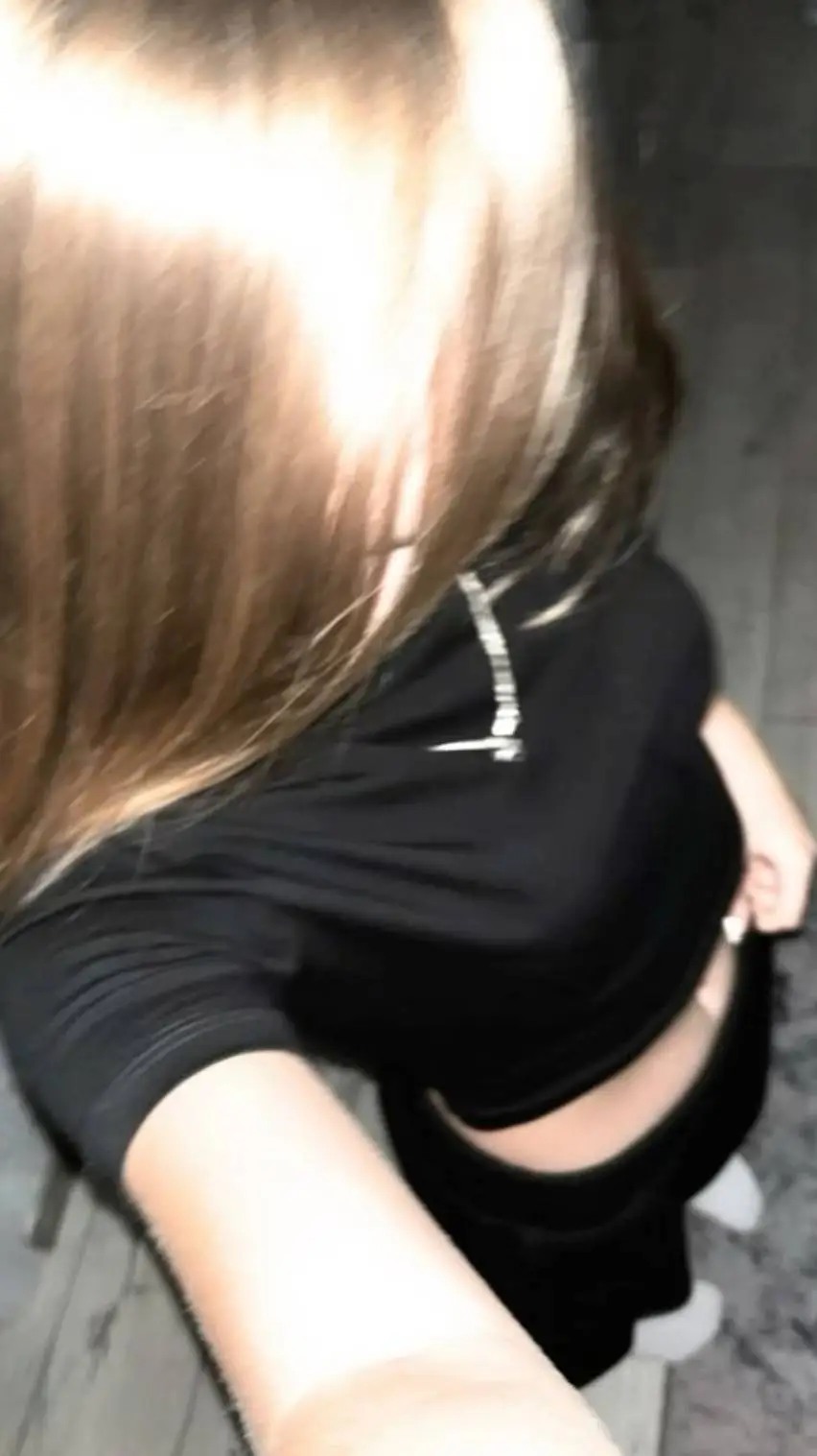 ai character: #ᴛʙоя ᴩуᴄᴀя🛐 background