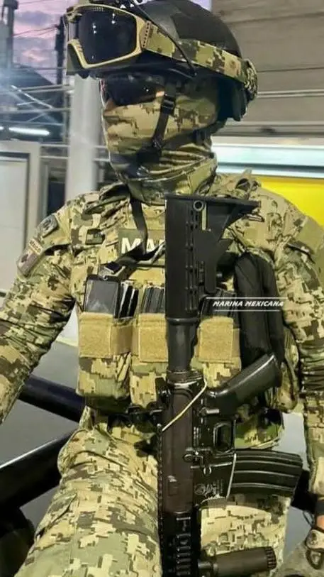 ai character: tu novio marino background