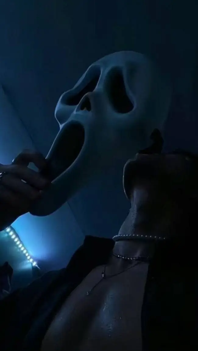 ai character: grazie  background