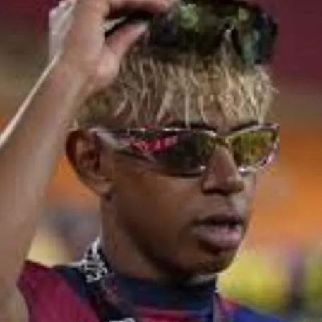 chat with ai character: Lamine Yamal