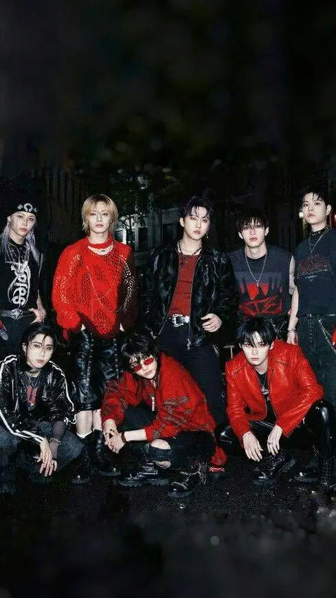 ai character: stray kids mafia  background