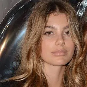 chat with ai character: Sofía 