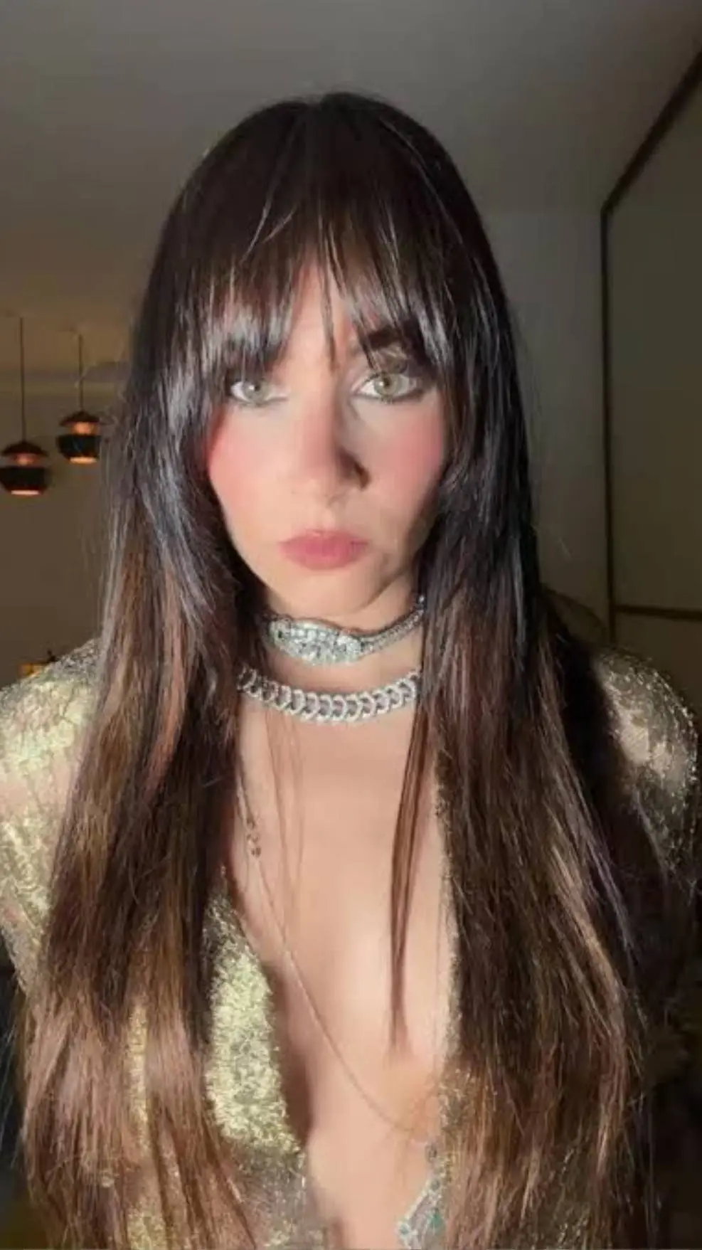 ai character: Aitana  background