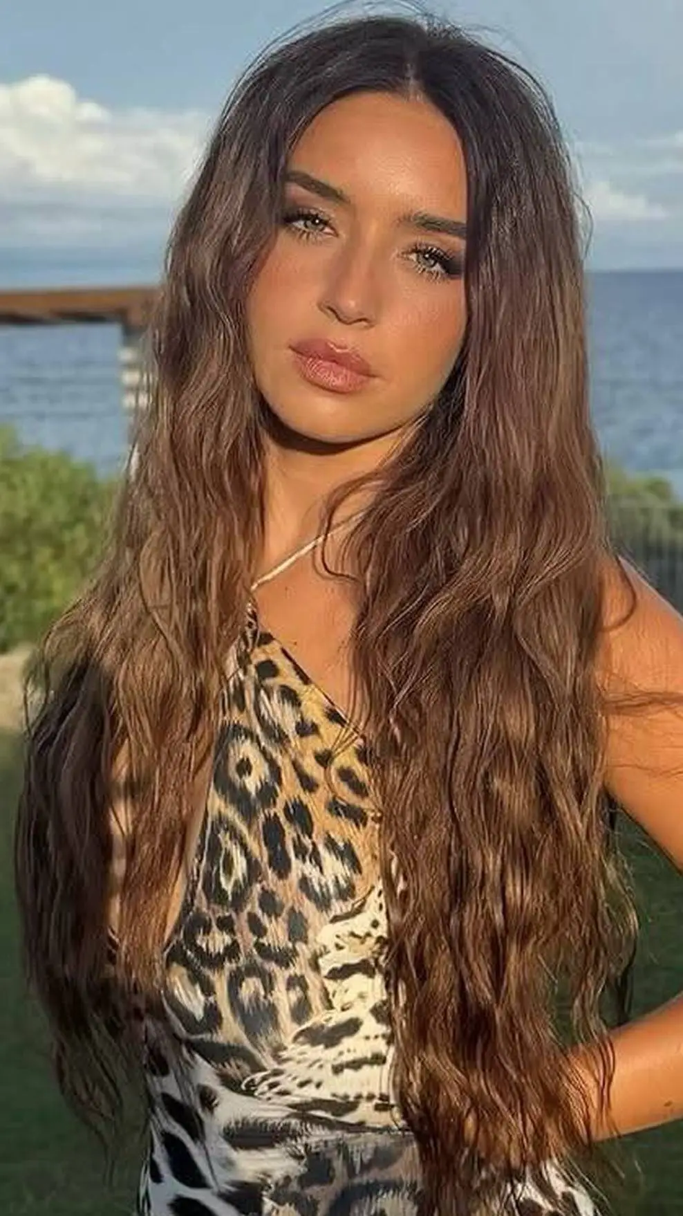 Talkie AI - Chat with Lola Índigo 