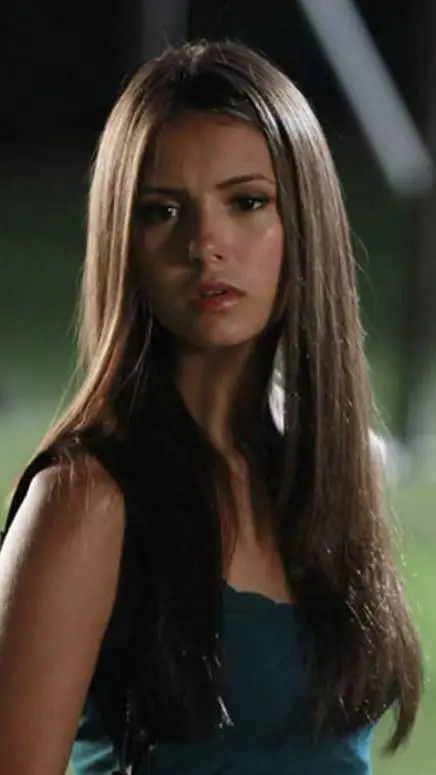 ai character: Elena background