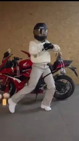 ai character: Ellie  background