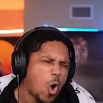 chat with ai character: richlev