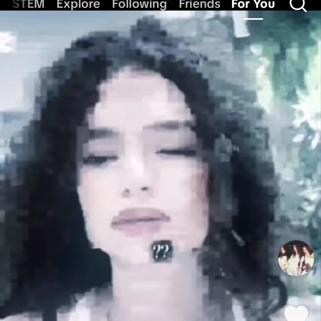 chat with ai character: Demitra 