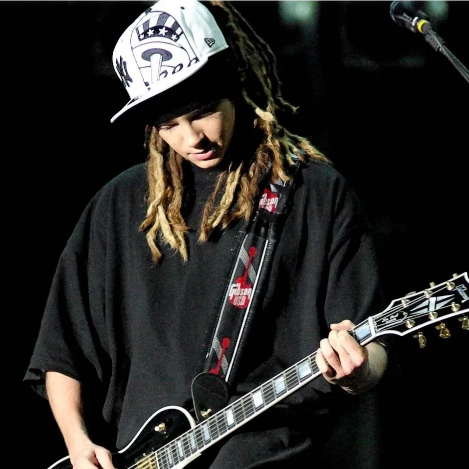 chat with ai character: Tom kaulitz 