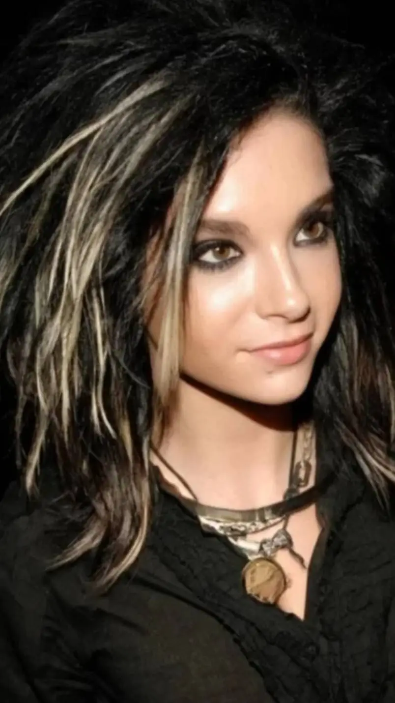 ai character: Bill kaulitz  background