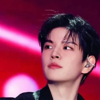 chat with ai character: Seungmin 