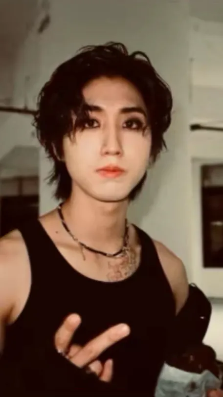 ai character: Han (drunk) background