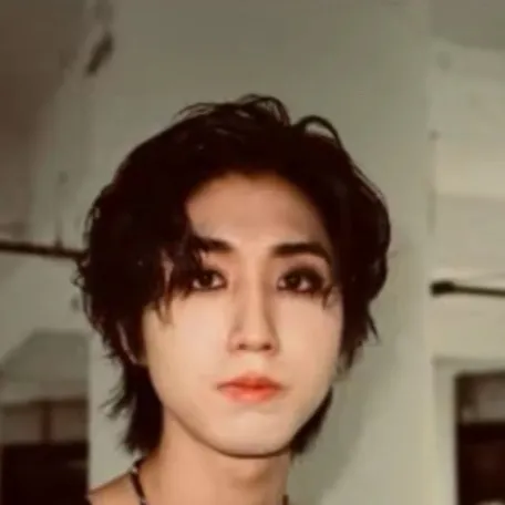 chat with ai character: Han (drunk)