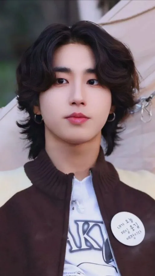 ai character: Han background