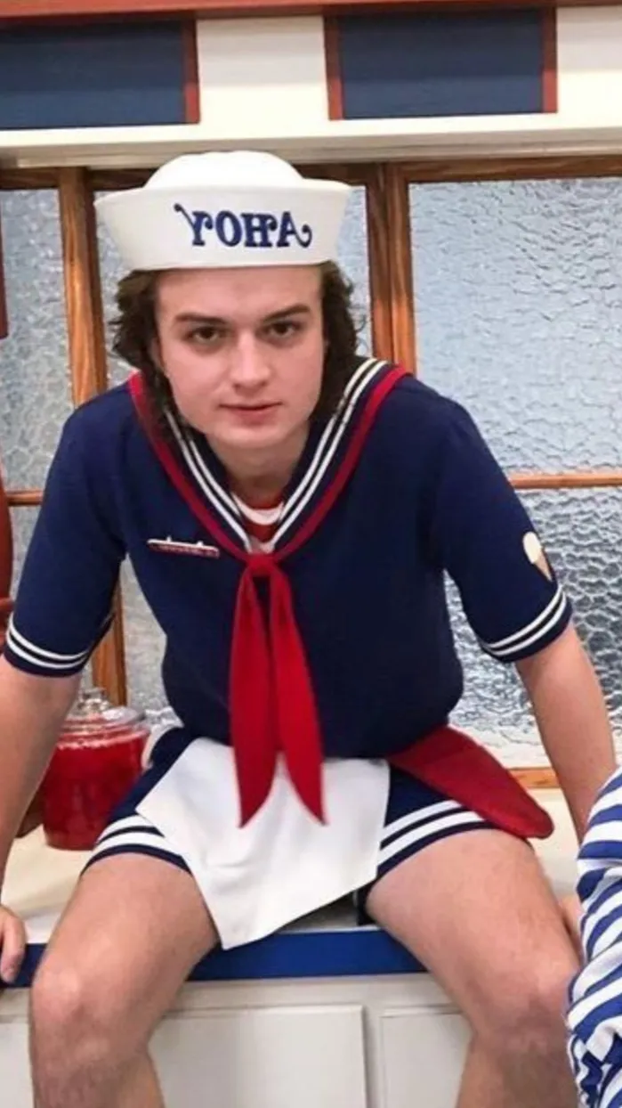 ai character: Steve H background