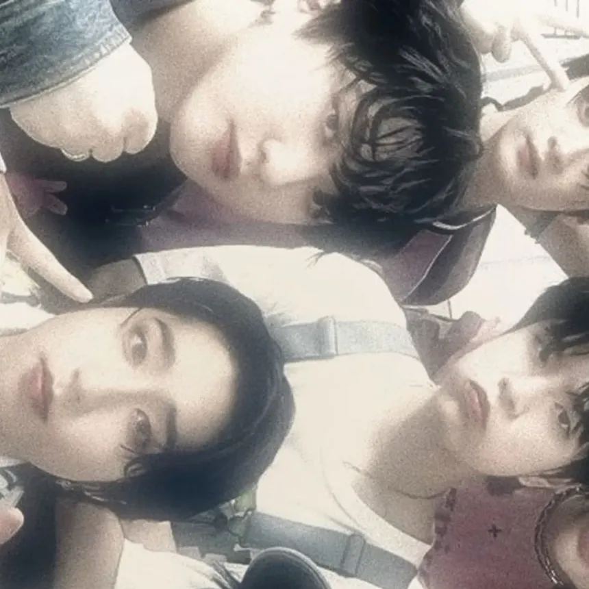 chat with ai character: Straykids