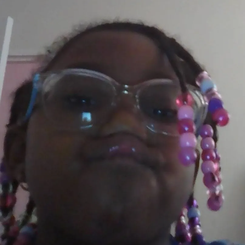 chat with ai character: Moriah 