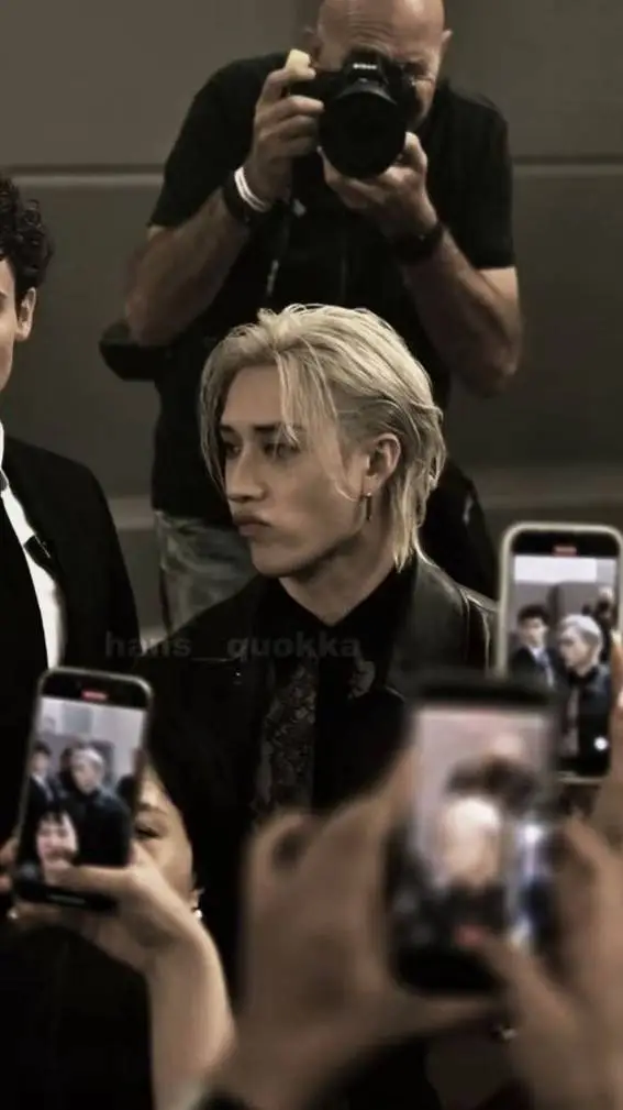 Talkie AI - Chat with Bang Chan