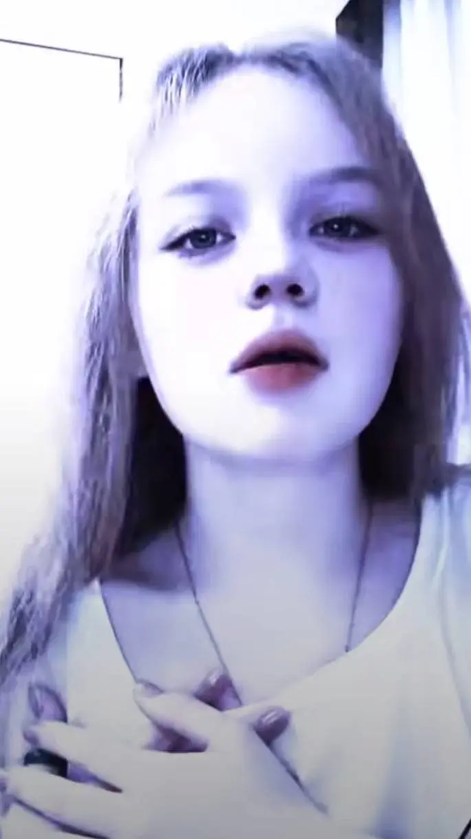 ai character: 💐~Фрося~❤️ background