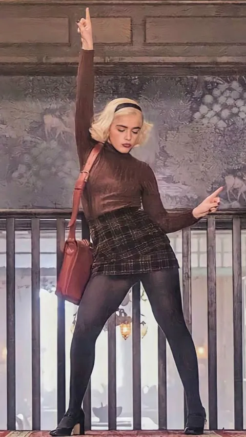 Talkie AI - Chat with Sabrina Spellman 