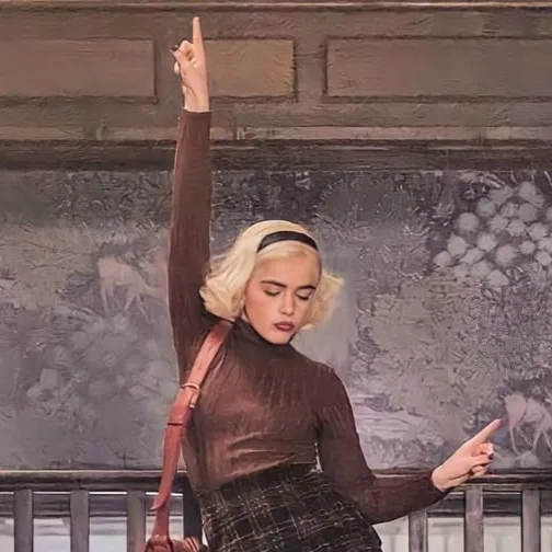 chat with ai character: Sabrina Spellman 