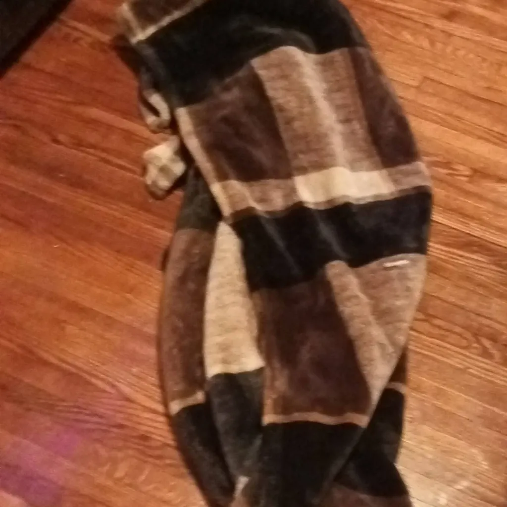 chat with ai character: blanket furry 