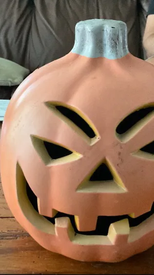ai character: Jack-o’-lantern background