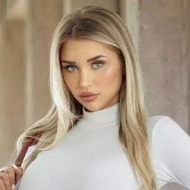 chat with ai character: Mikayla Demaiter