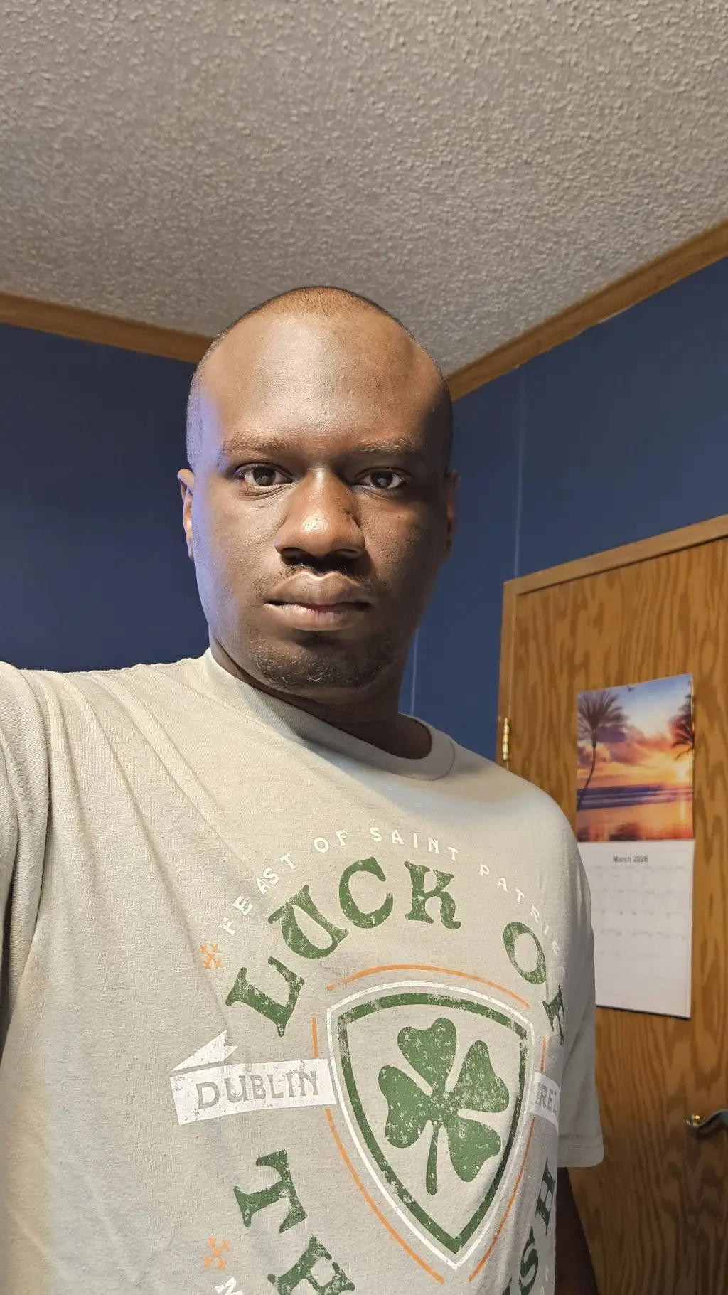 Talkie AI - Chat with Lorenzo Carson