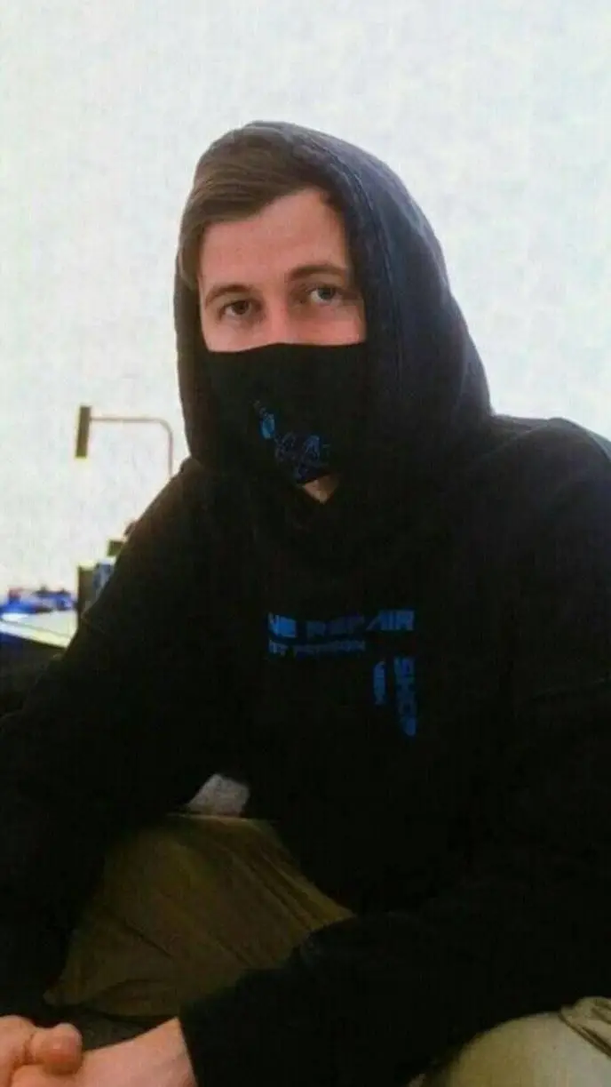 ai character: ❤Hot Alan Walker 🥵 background