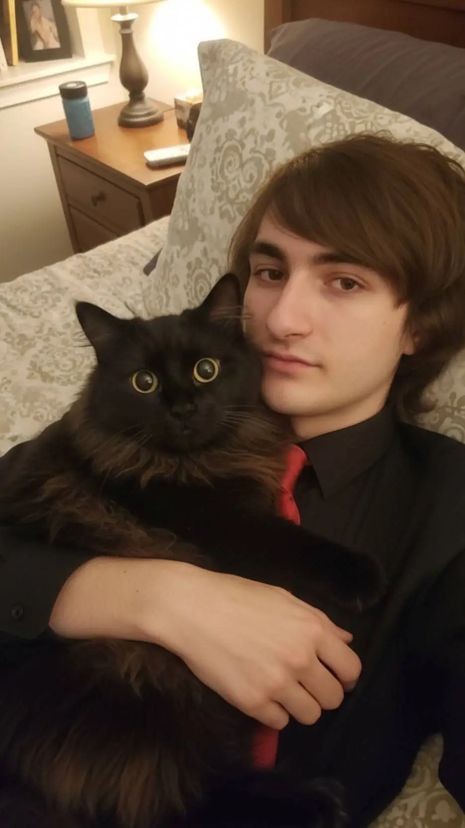 ai character: George ❤ background