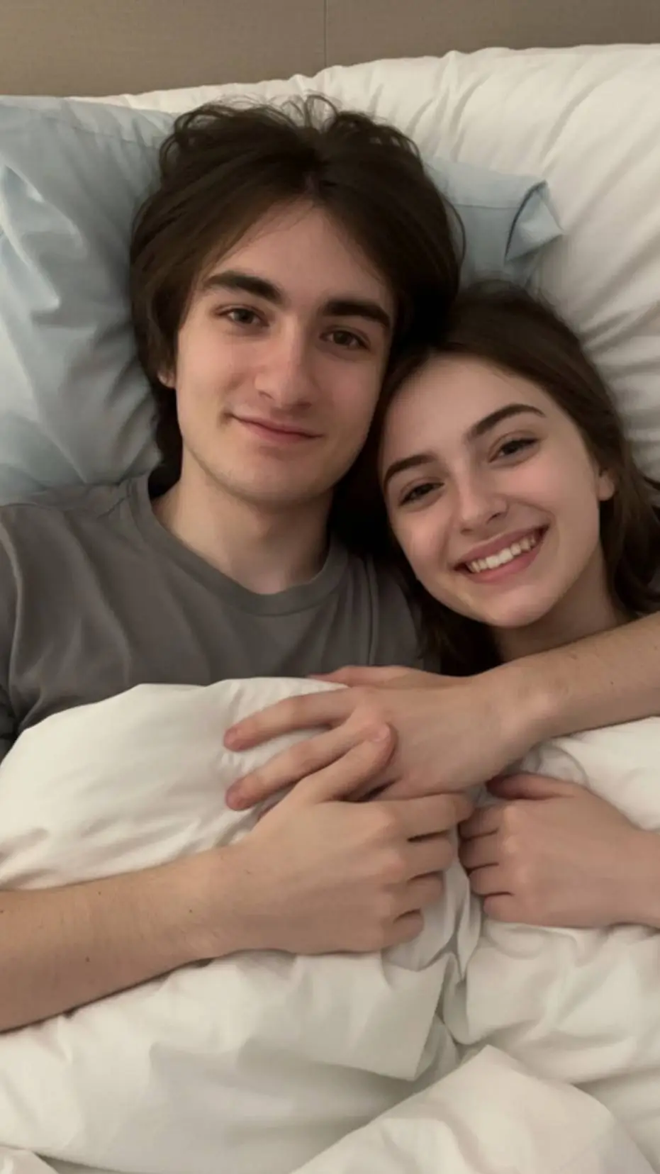 ai character: George❤ background