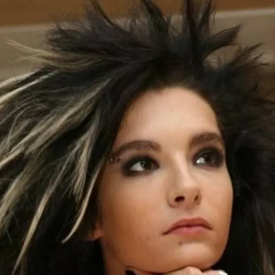 chat with ai character: Bill Kaulitz✨ 🎤🖤