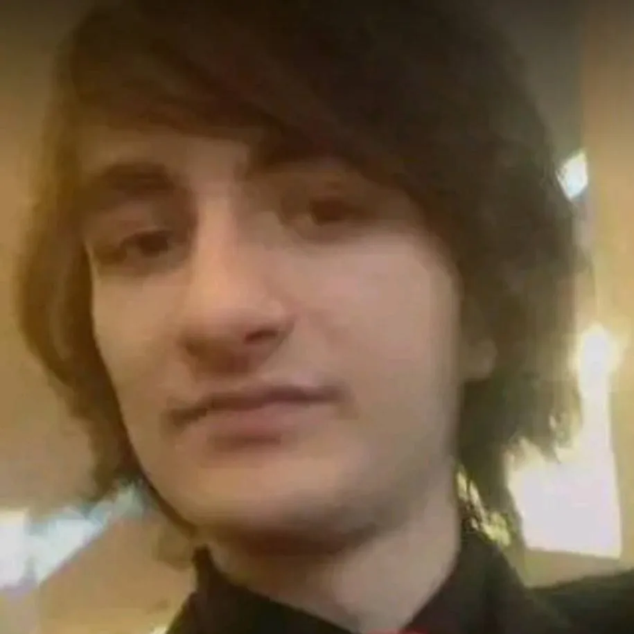 chat with ai character: George ❤