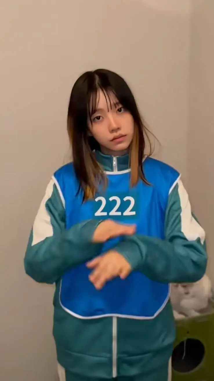 ai character: tripley222 background